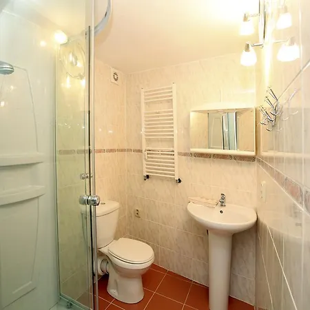 U Vřídla, Ul. Tržiště. Apartamento KLV