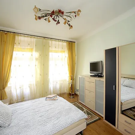 Apartamento U Vřídla, Ul. Tržiště. *
